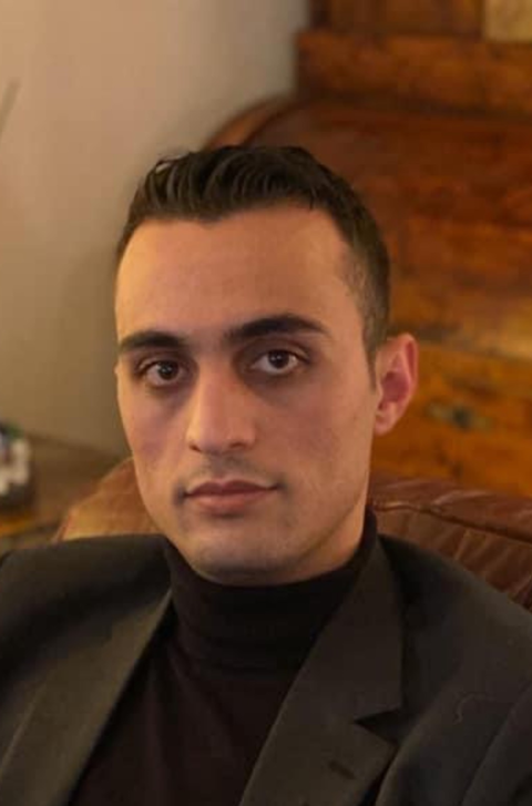 en person som tar en selfie