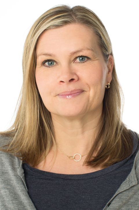 en person med blondt hår