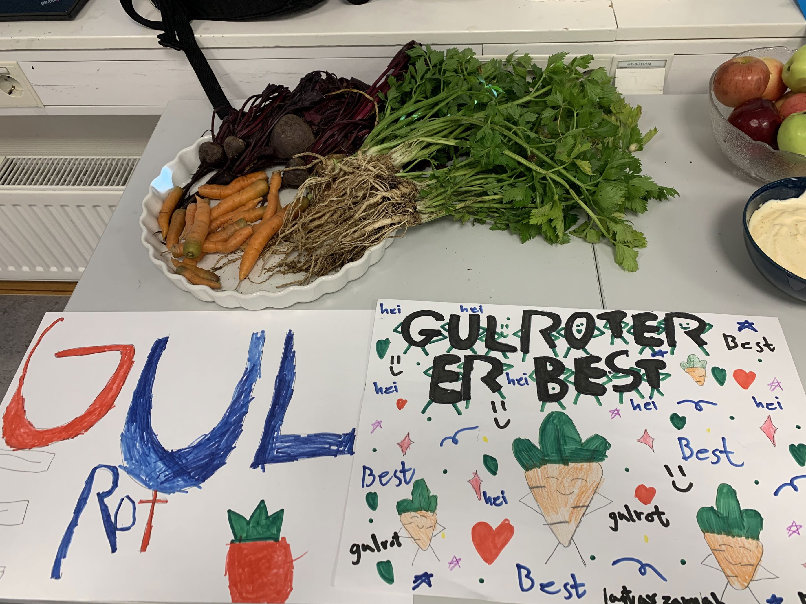 en tallerken med mat